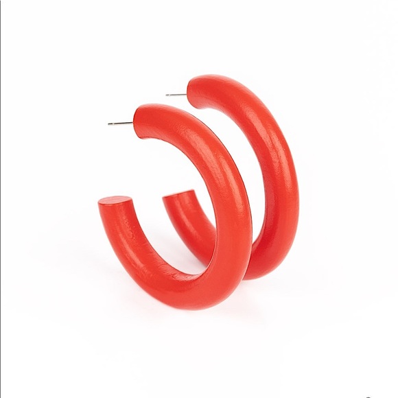 ❤️🔥5/$25❤️🔥 Woodsy Wonder Red Hoop Earrings - Picture 2 of 2